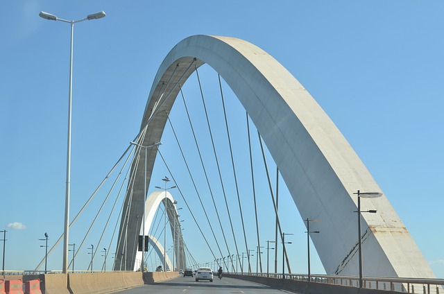 Brasilienses sofrem com aonda de calor intenso.