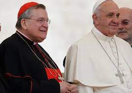 O cardeal americano Raymond Burke criticou abertamente o papa Francisco