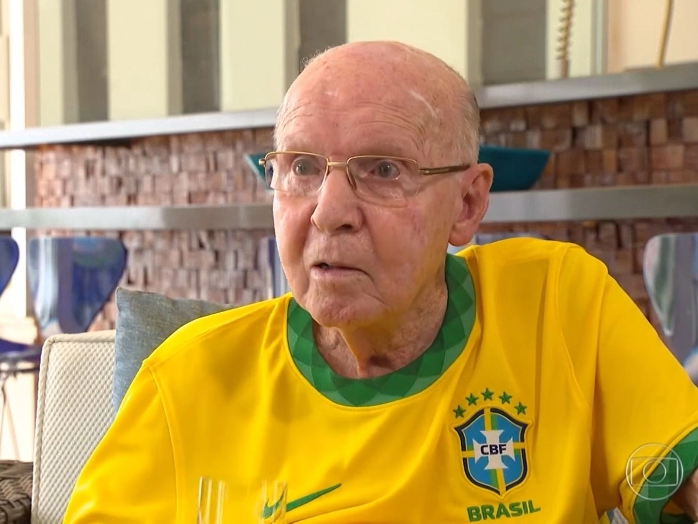 Mario Jorge Lobo Zagallo, o “Velho Lobo”, faleceu aos 92 anos nesta sexta-feira (5/1), como anunciado pelo perfil oficial dessa lenda do futebol mundial, no início da madrugada deste sábado (6).