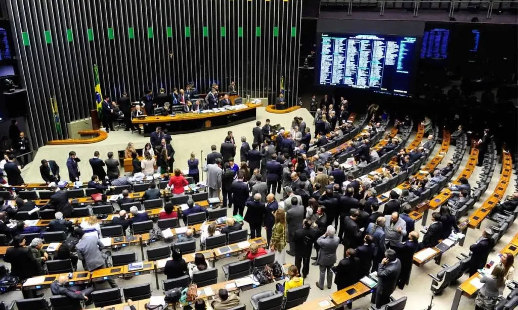 O Congresso Nacional finalizou, nesta sexta-feira (20), a aprovação do pacote de corte de gastos enviado pelo governo do presidente Luiz Inácio Lula da Silva