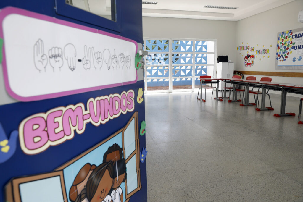 foto da escola bilíngue