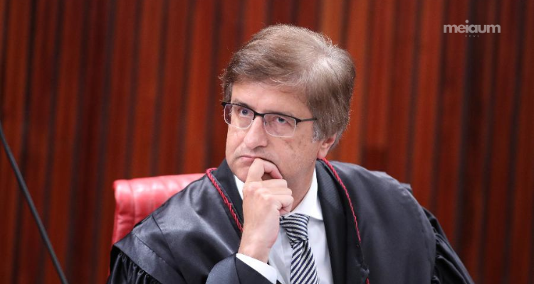 Perda de Celulares por Policiais Investigados nos Atos de 8 de Janeiro Levanta Suspeitas e Gera Repercussão Nacional