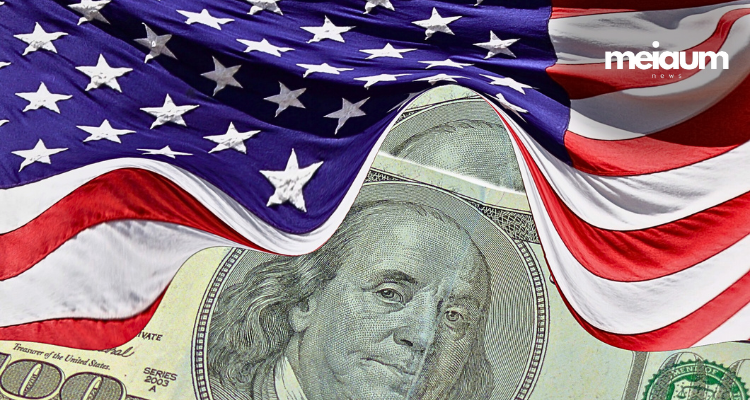 Dólar volta a subir