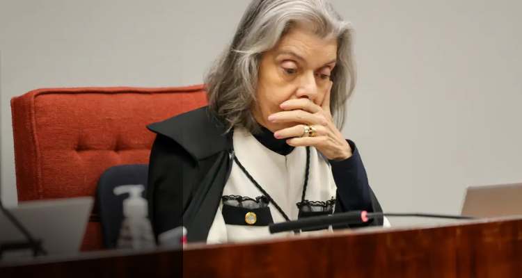 Cármen Lúcia vota