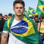 Nikolas Ferreira segue em segundo dia da Caminhada pela Liberdade e mobiliza apoiadores de todo o Brasil