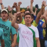 Nikolas Ferreira lidera caminhada de 240 km rumo a Brasília em protesto político