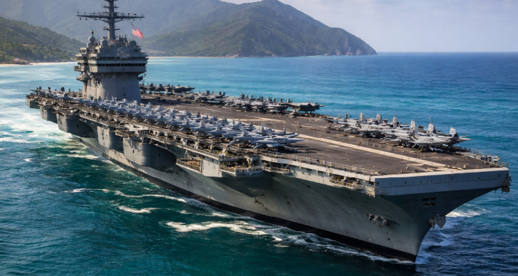EUA Redirecionam o Maior Porta-Aviões do Mundo USS Gerald R. Ford Sai da Venezuela