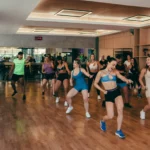 Clube.Co celebra 1 ano do Cadê Chiquita com música, gastronomia e programação especial