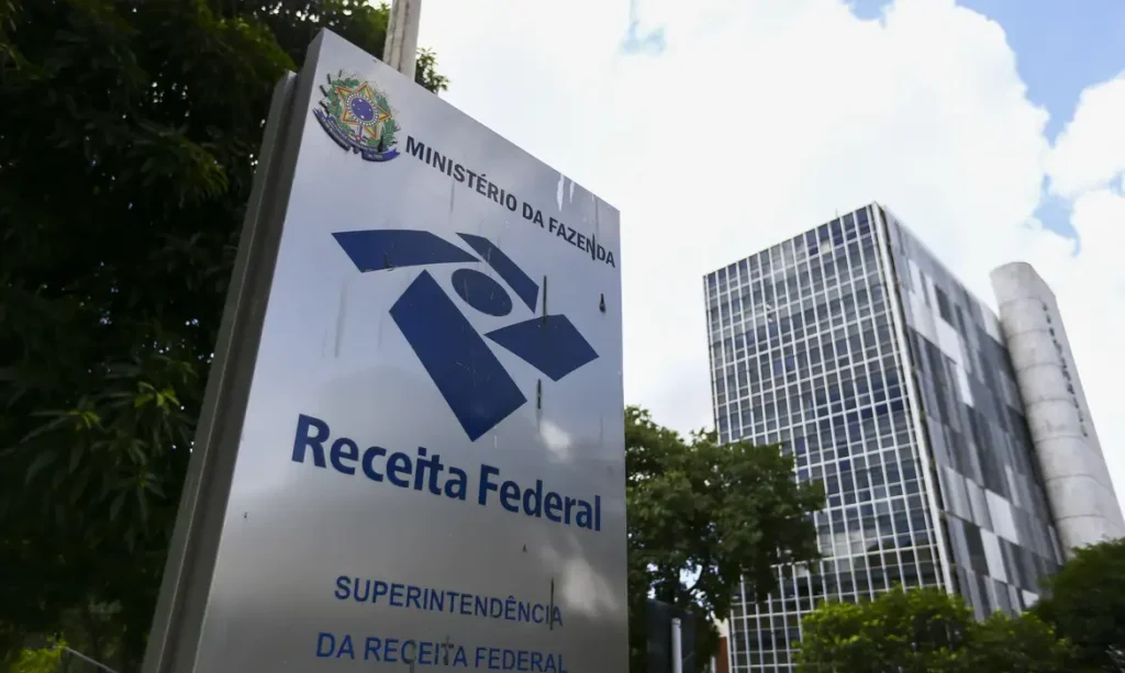 Receita Federal paga o maior lote de restituição