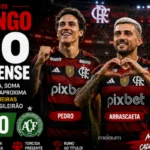 Flamengo goleia a Chapecoense por 4 a 0, encosta no Palmeiras e aquece a disputa pela liderança do Brasileirão