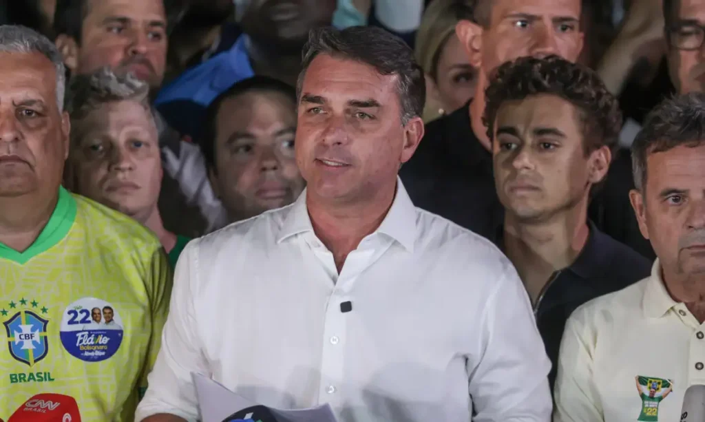 Polícia Federal Cancela Passaportes