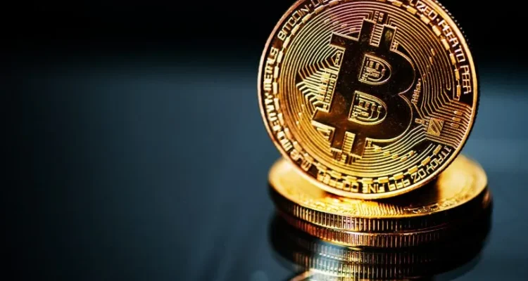 Embora o Bitcoin seja a mais conhecida, existem várias outras criptomoedas em circulação no mercado. Compreenda