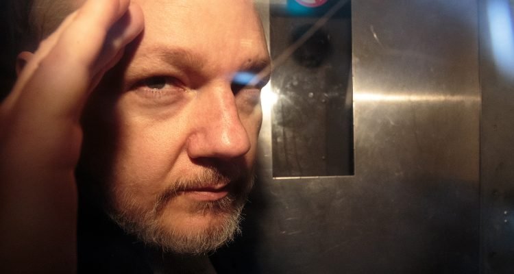 Fundador do Wikileaks deve se declarar culpado e encerrar longa batalha contra os EUA