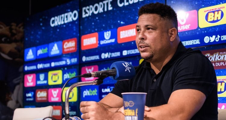 Ronaldo Fenômeno vende SAF do Cruzeiro ao dono da rede Supermercados BH