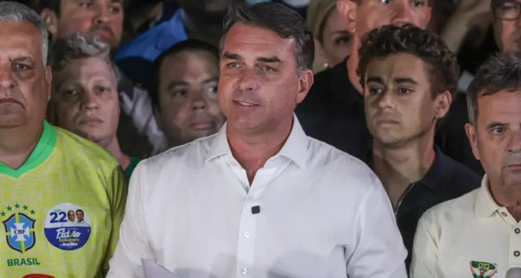 Polícia Federal Cancela Passaportes