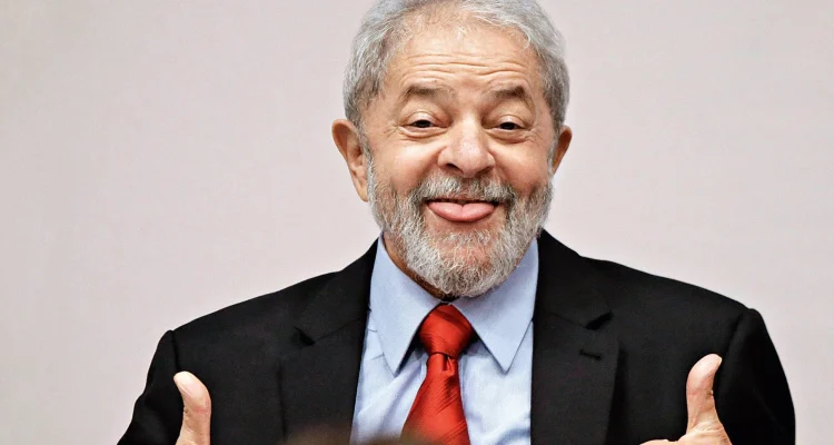 Exames realizados ainda em Brasília constataram uma hemorragia intracraniana, resultado da queda sofrida há quase dois meses