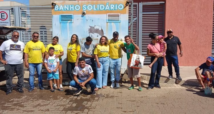 O projeto banho solidário todo sábado de 8hs as 10hs no estacionamento da Paróquia Santa Rita em Planaltin/DF. Esse projeto tem uma importância e uma dimensão muito grande para ajudar os moradores de rua de nossa cidade.