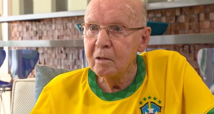 Mario Jorge Lobo Zagallo, o “Velho Lobo”, faleceu aos 92 anos nesta sexta-feira (5/1), como anunciado pelo perfil oficial dessa lenda do futebol mundial, no início da madrugada deste sábado (6).